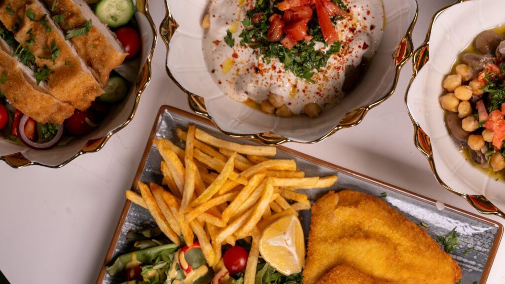 Schnitzel mit Mezze – Schnitzel Stube Wien Reumannplatz
