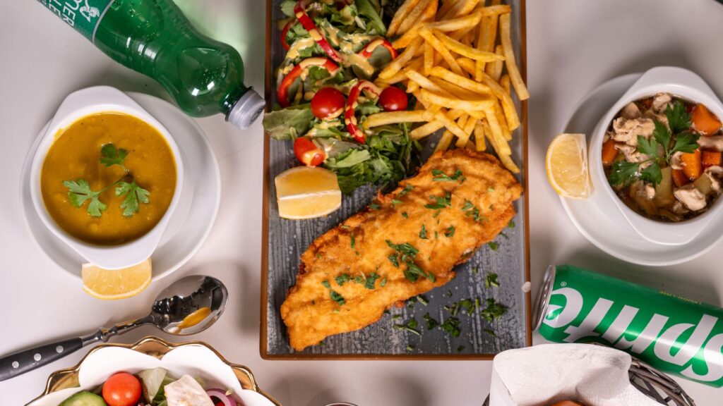 Schnitzel mit Suppen und Salat – Schnitzel Stube Wien Reumannplatz