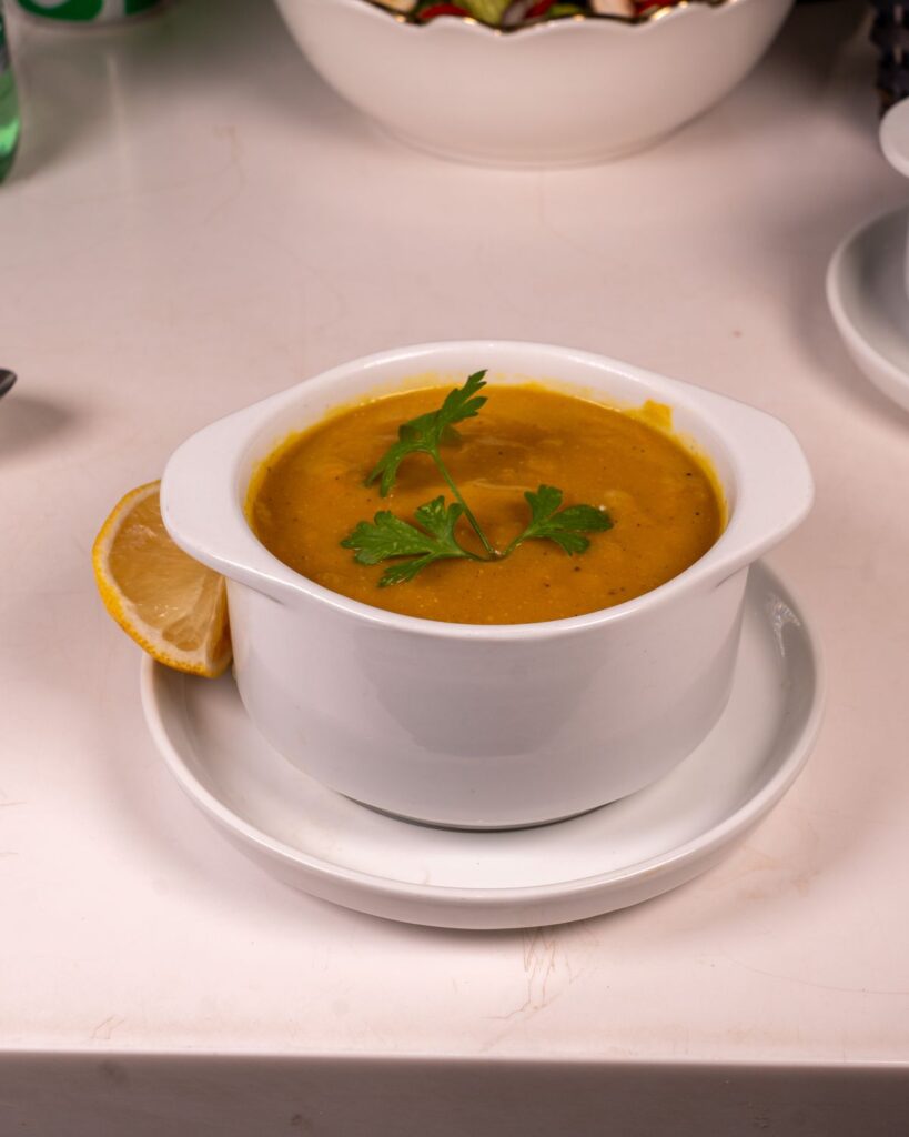 Linsensuppe – Schnitzel Stube Wien Reumannplatz